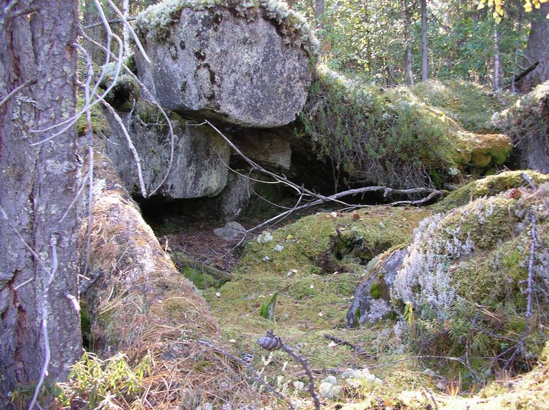 Терраса с пещерками